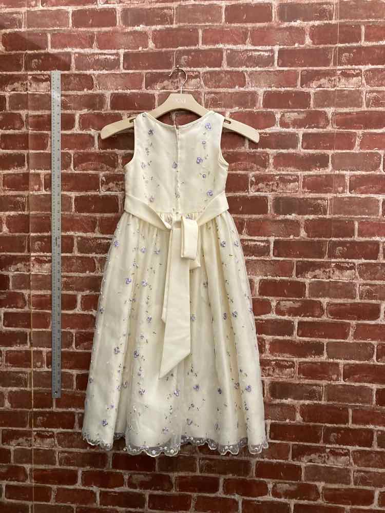 8 Cinderella Cream Formal Wear
