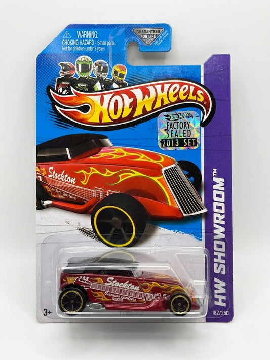 Hot Wheels Phaeton - Candy Red Stockton Custom Guitars (2013 Factory Sealed Set #182/250)