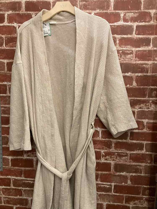 Preloved No Brand Size L/XL Robe