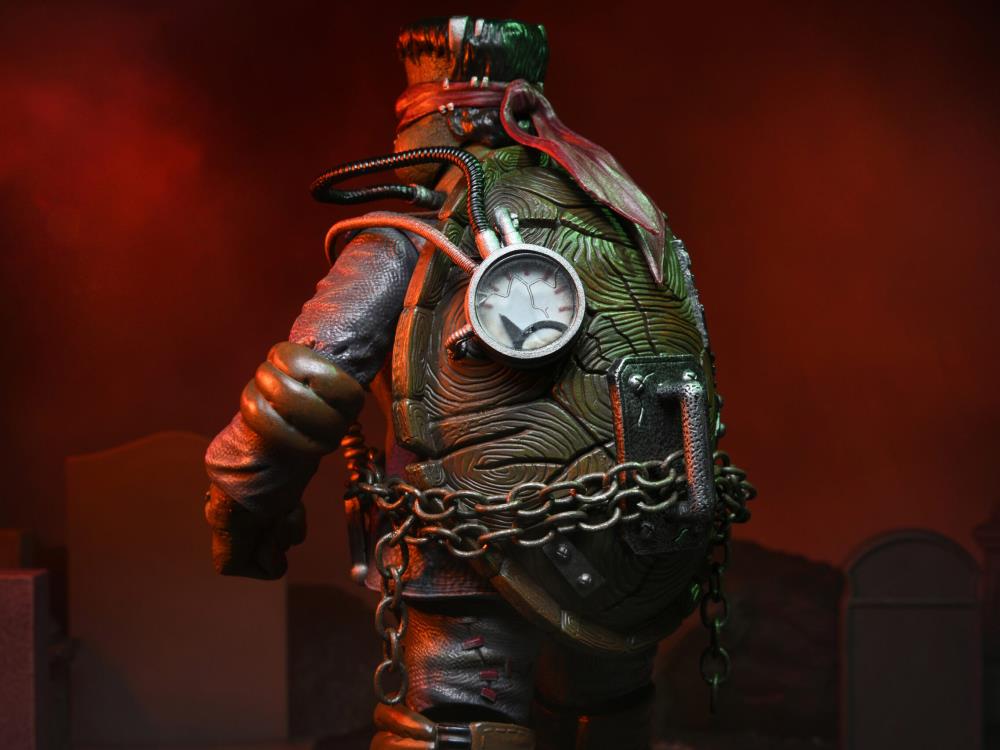 Universal Monsters x Teenage Mutant Ninja Turtles Ultimate Raphael as Frankenstein's Monster ( substanard packaging)