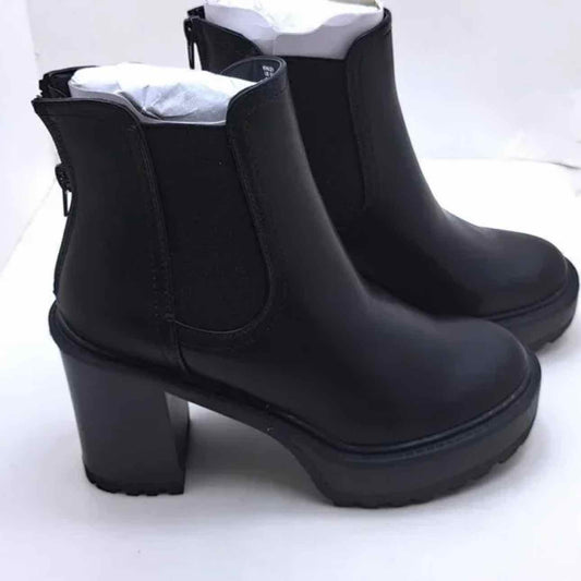 CLEARANCE / AS-IS Kinley 9.5 Boots