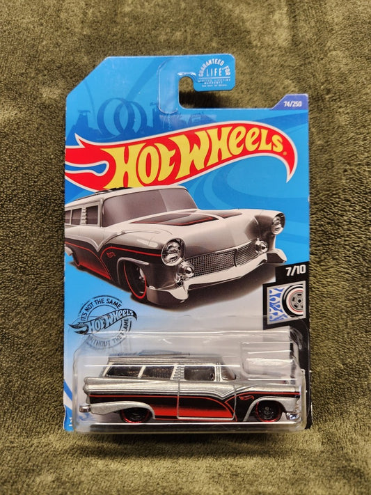 Hot Wheels 8 Crate Metallic Silver / Red Scallops (74/250)