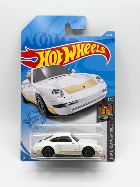 Hot Wheels HW Dream Garage '96 Porsche Carrera (White/Gold)
