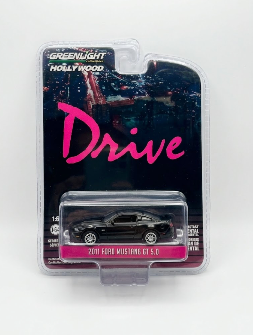 GreenLight 1:64 Hollywood Drive (2011) - 2011 Ford Mustang GT 5.0