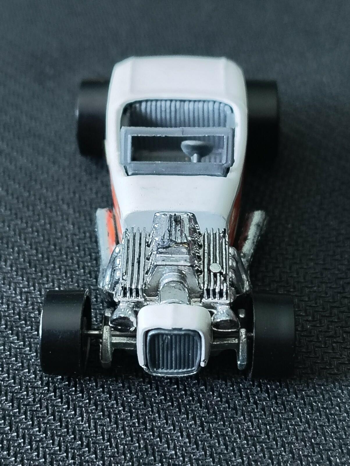 Hot Wheels Basic Car Mainlines